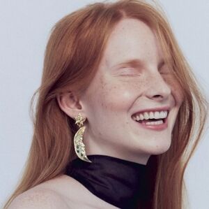 🌙🔹️ ATTERRI🔹️ Beautiful Gold Tone Celestial Golden Moon and Star Earrings